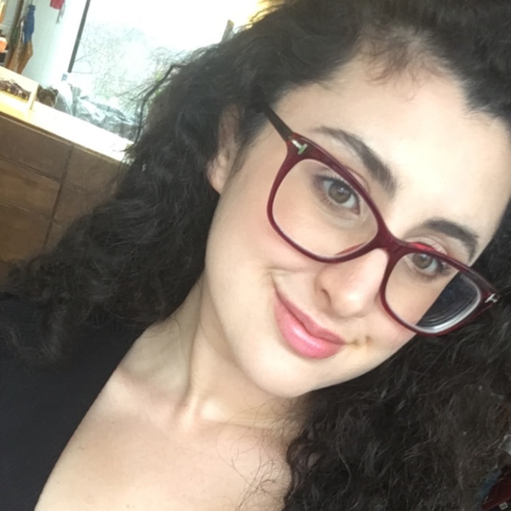 Meet your Posher, Hannah